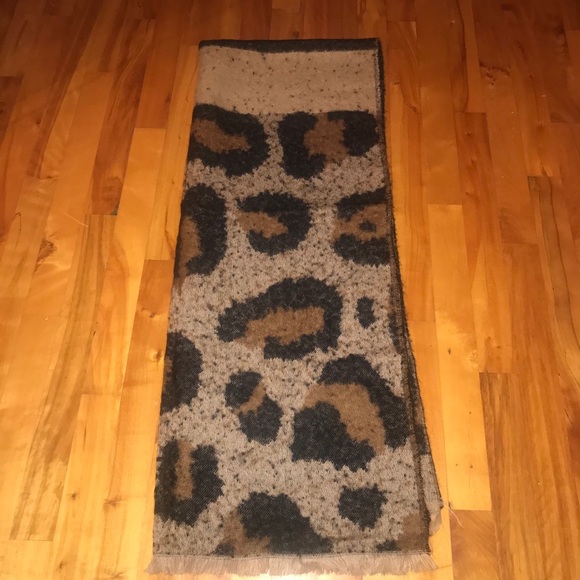 Oversized Zara Scarf Wrap - Picture 3 of 5